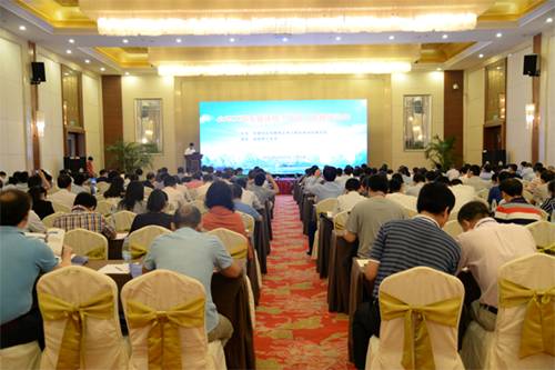 http://www.glut.edu.cn/__local/A/47/33/D2389D39B8F3FF0C718E4CF240A_78794409_45292.jpg